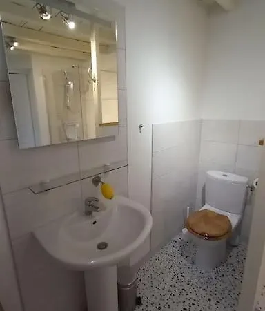 Le Logis De La Tour Nyaraló *