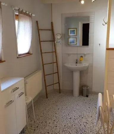 Le Logis De La Tour Nyaraló Loudun